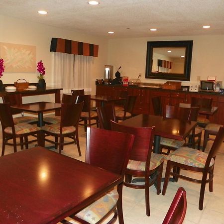 Royalton Inn & Suites Upper Sandusky Εξωτερικό φωτογραφία